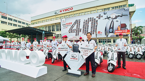 [IN新聞] KYMCO MANY銷售42萬台創紀錄，新款施華洛世奇水晶元素聯名車款今夏登場