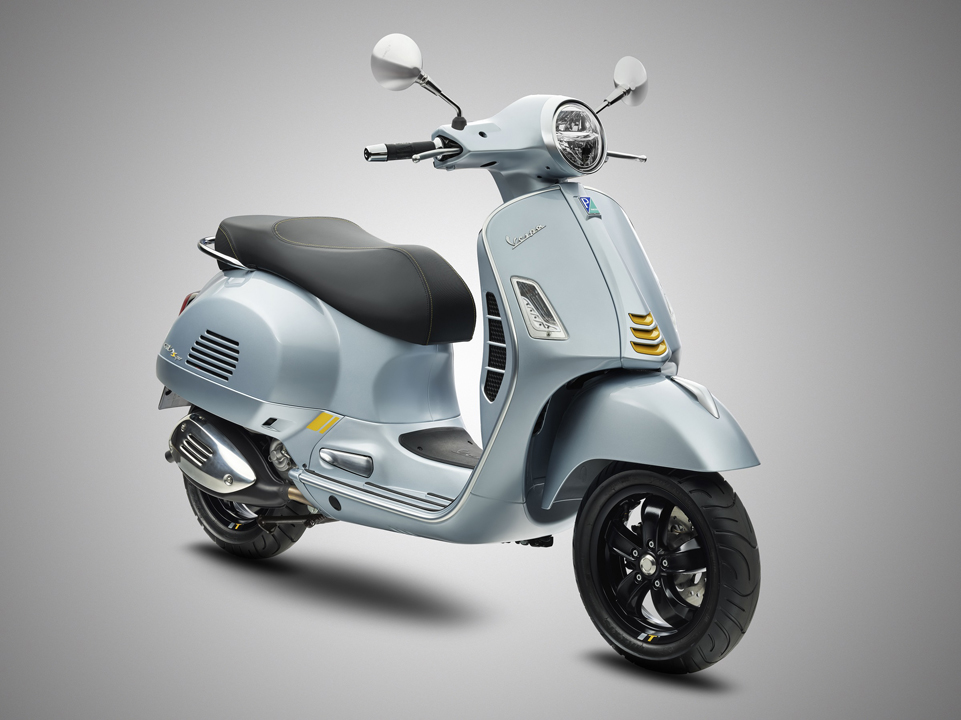 proimages/IN新聞/2021/06/0625_Vespa/內文_GTS_300_Super_Tech冰河灰_-_01.jpg