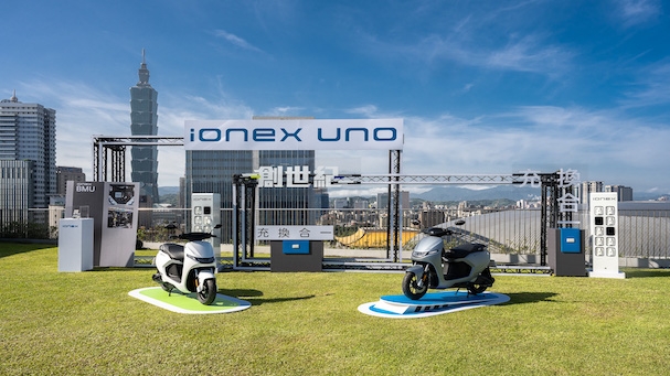 [IN新聞] KYMCO發表Ionex UNO 可充可換 充換合一 技術